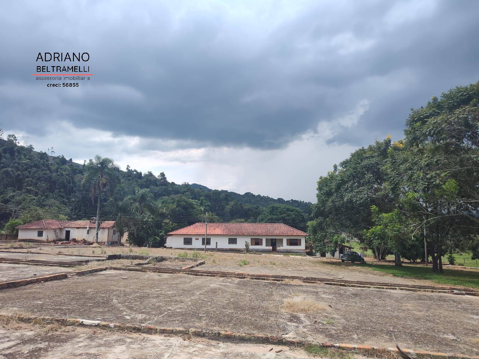 Fazenda à venda com 6 quartos, 1500m² - Foto 26