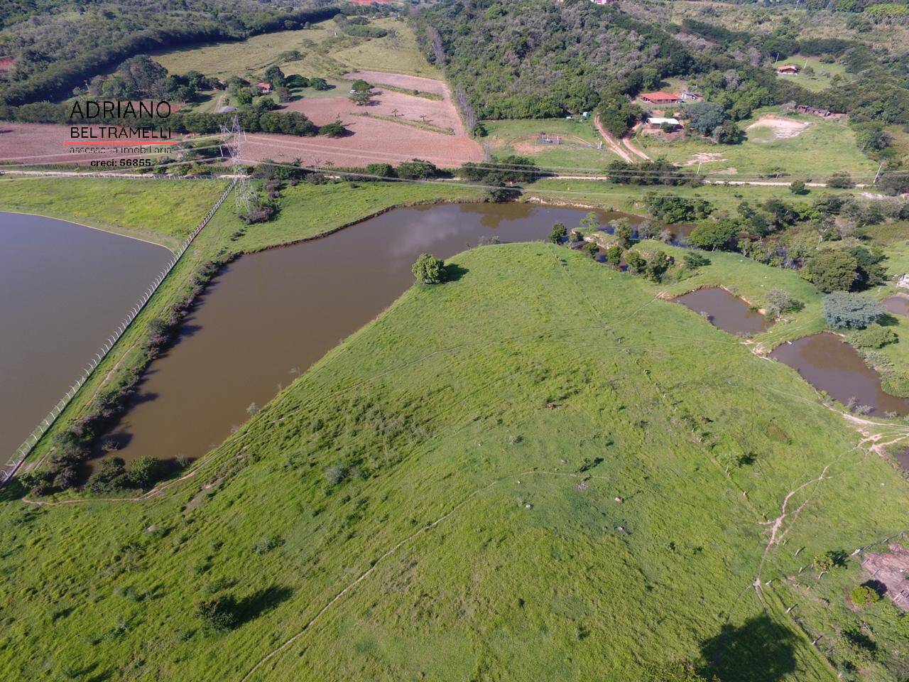 Fazenda à venda com 3 quartos, 114000m² - Foto 21